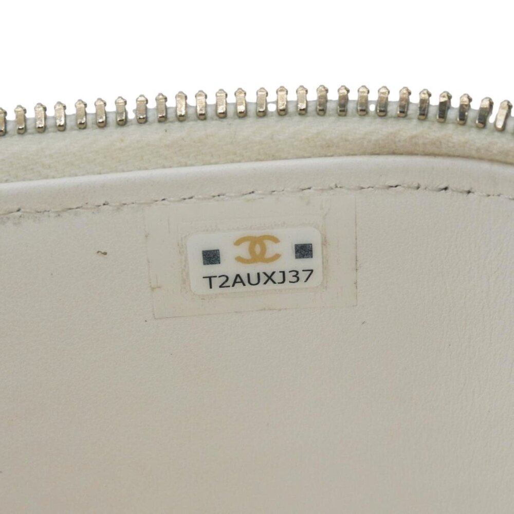 Chanel  Coco Casino Small Quilted Caviar Leather Chain Vanity Case White - Picture 16 of 16